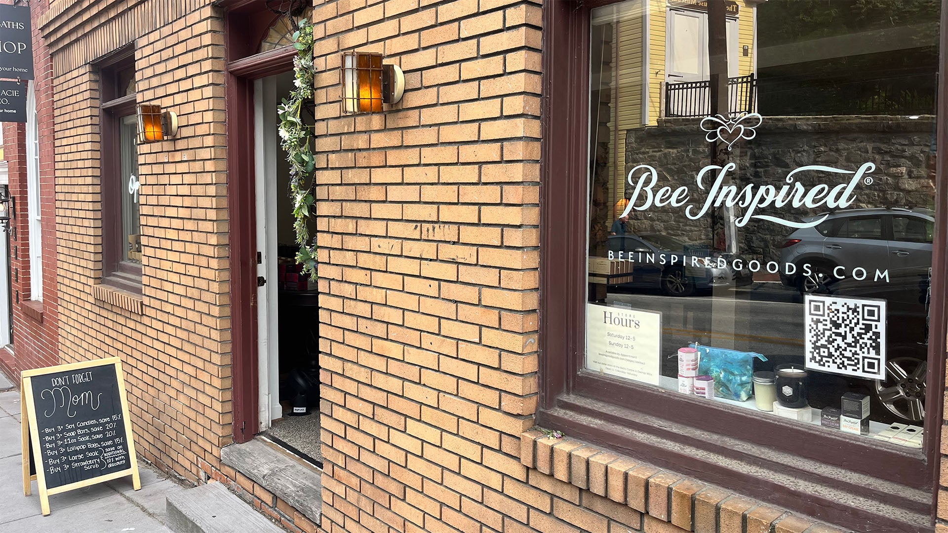 storefront of bee inspired goods ellicott city retail store