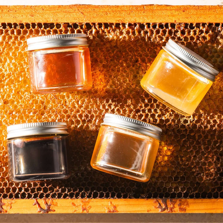 Honey gift set on hive frame 
